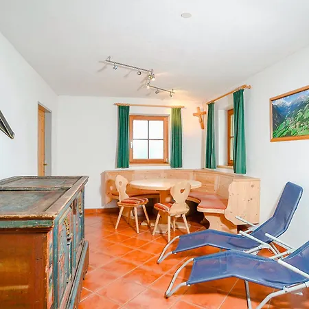 Holiday home Bodner-huette Heiligenblut